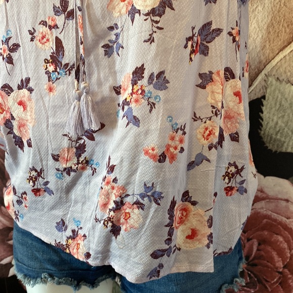 Womens Floral Top - Picture 3 of 3